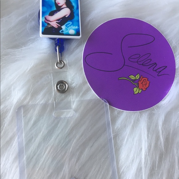 Selena Id holder - Picture 2 of 2